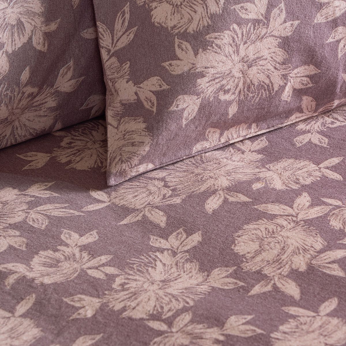 Beauty Home Σετ σεντόνια φανελένια King Size με λάστιχο Muscat Art 12635 185x200+32 Σάπιο Μήλο 4 Beauty Home Σετ σεντόνια φανελένια King Size με λάστιχο Muscat Art 12635 185x200+32 Σάπιο Μήλο - Image 2