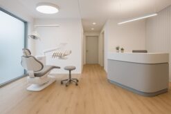 Alternative view of CLASSIC LVT ΒΙΝΥΛΙΚΗ ΛΩΡΙΔΑ 2.5mm HONEY OAK 810084 NewPlan